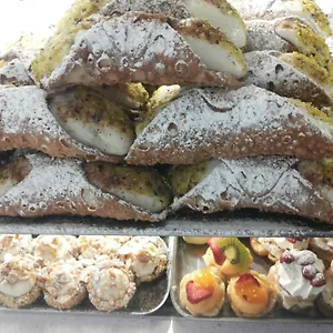 Ursino's Luxury Aeroporto di Catania Fontana Rossa